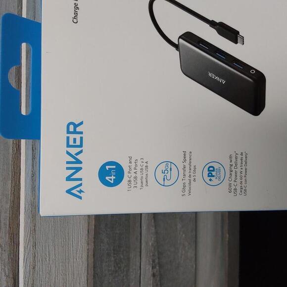 USB C Hub, 4-in-1 USB-C, with 60W PD, 3 USB-A, 1 USB-C | Anker - Picture 2 of 10